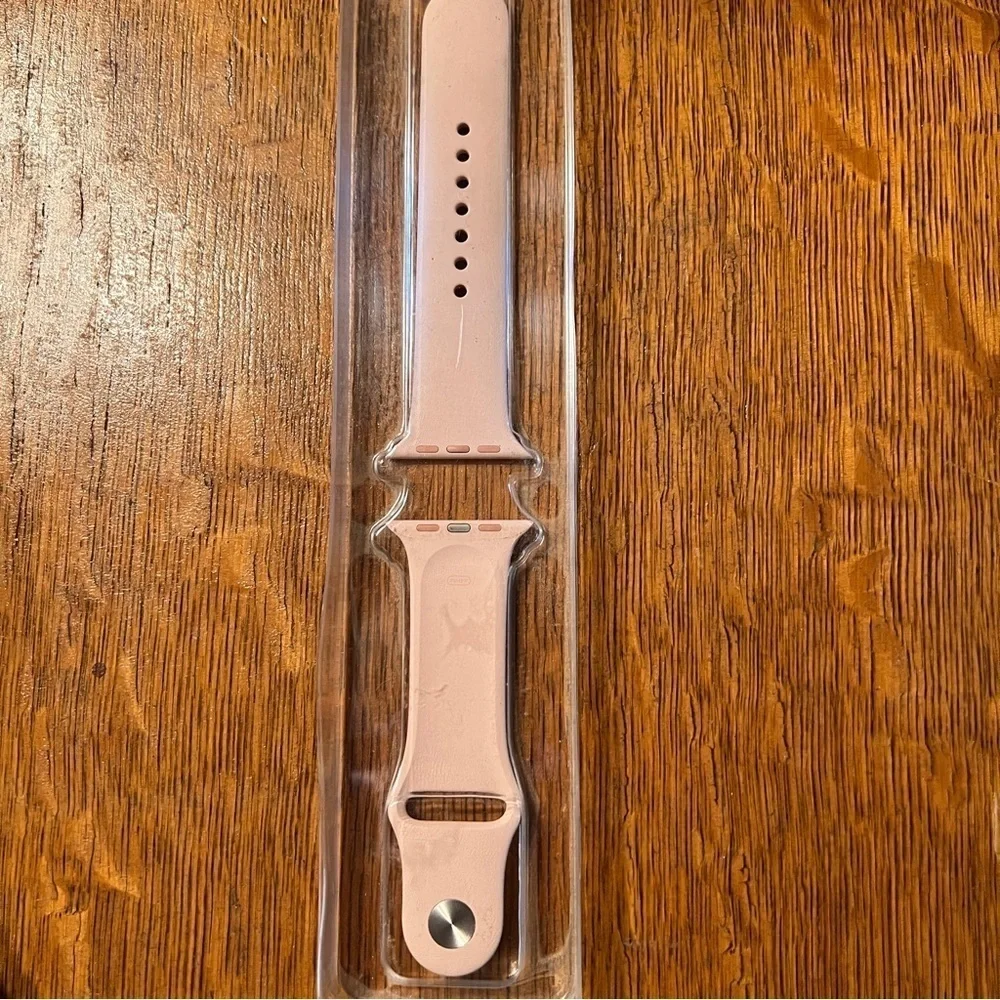 WATCHBAND FOR APPLE WATCH. 44mm Pink. Seven hole adjustable. Silicone